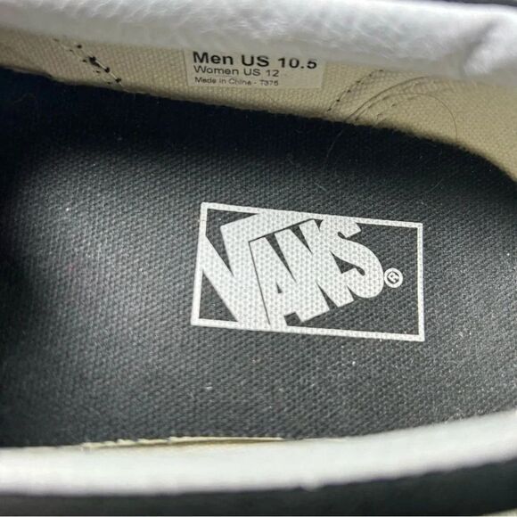 Vans Custom Culture Art Tattoo Ink’d Classic Slip On Skate Shoes Mens Size 10.5 - Picture 9 of 10